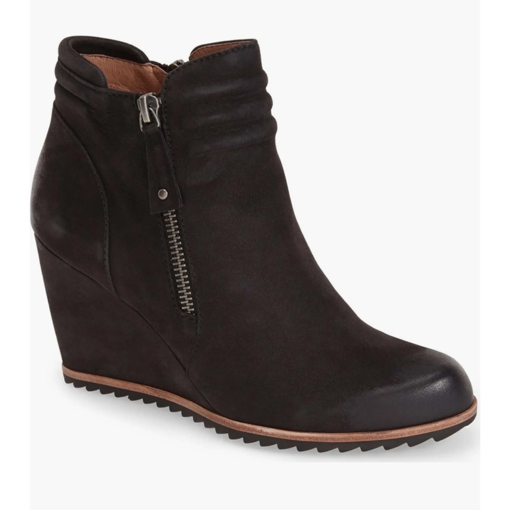 Biala 'Ashton' Wedge Ankle Bootie in Black SZ 39m/ 8.5m US
